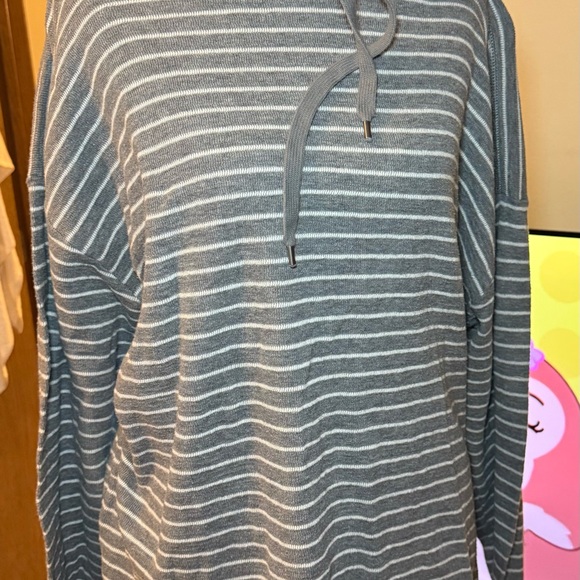 Chaps Gray and White Striped Women's Sweater - Picture 1 of 5